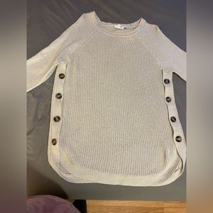 Side Button
Sweater